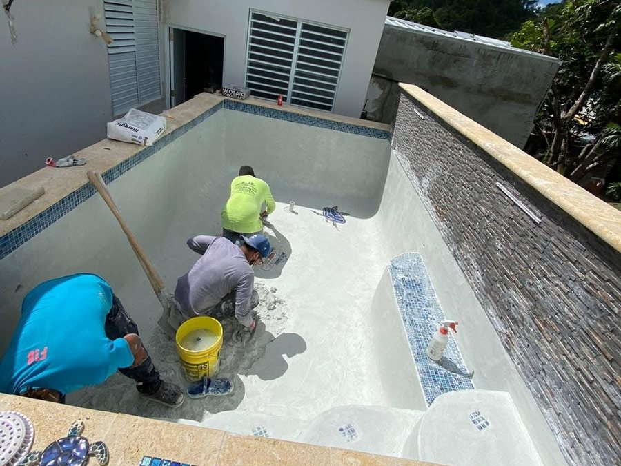 Piscina Remodelación de Forze Corp.