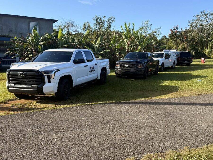 Camionetas de Forze Corp. en el área de trabajo